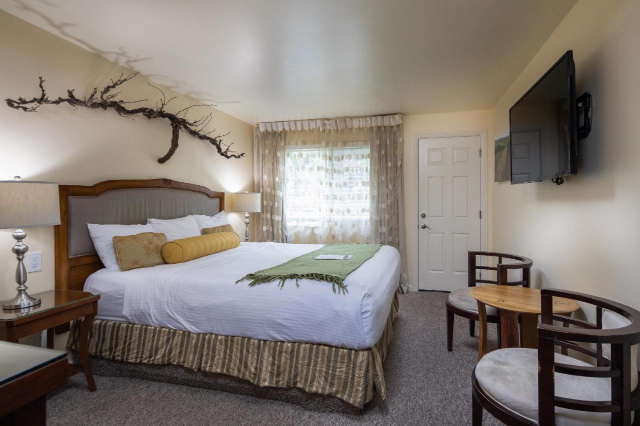 The Vendange Carmel Inn & Suites Εξωτερικό φωτογραφία