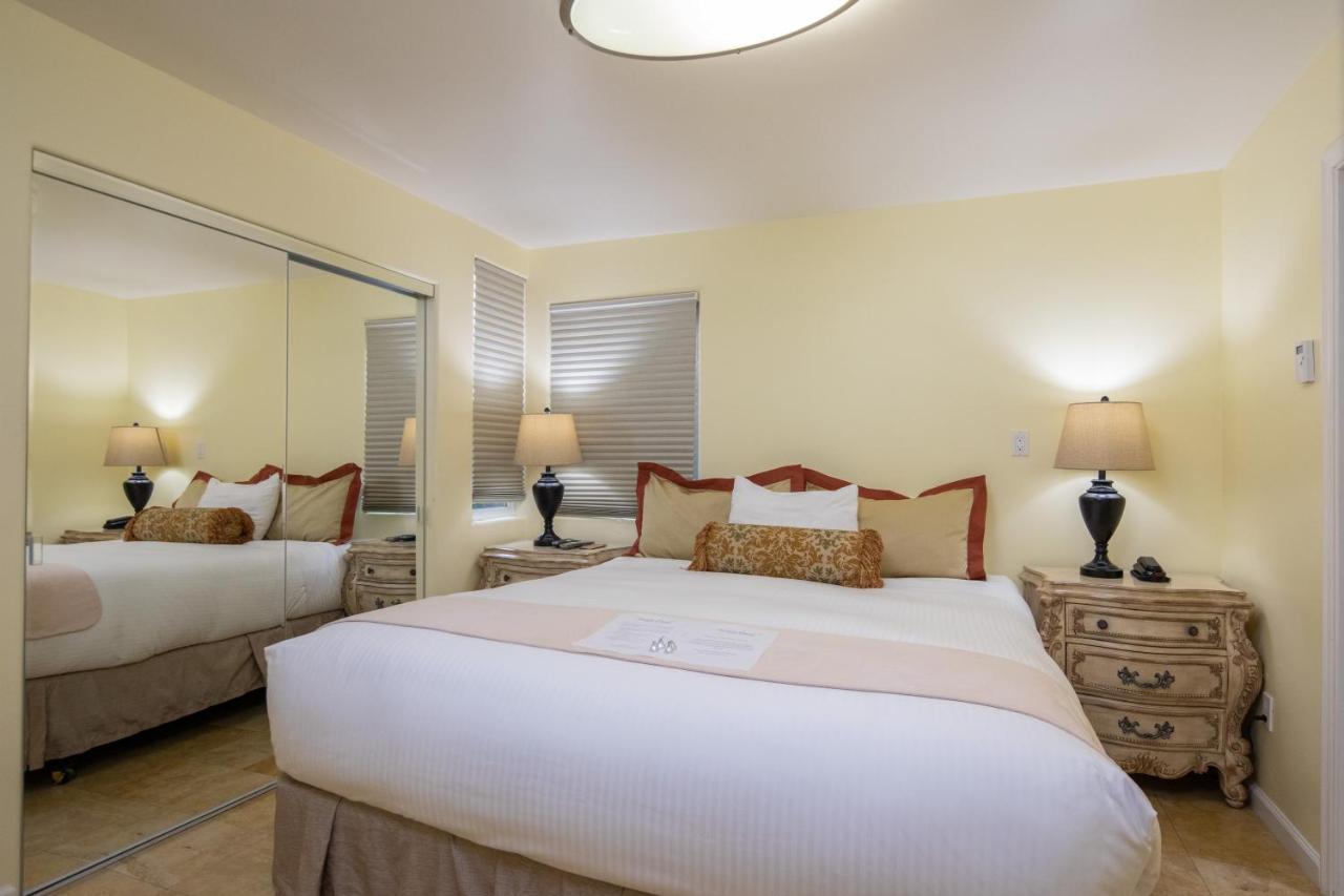The Vendange Carmel Inn & Suites Εξωτερικό φωτογραφία