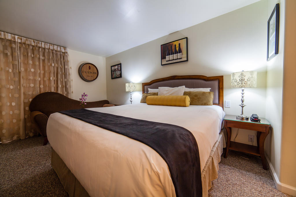 The Vendange Carmel Inn & Suites Δωμάτιο φωτογραφία