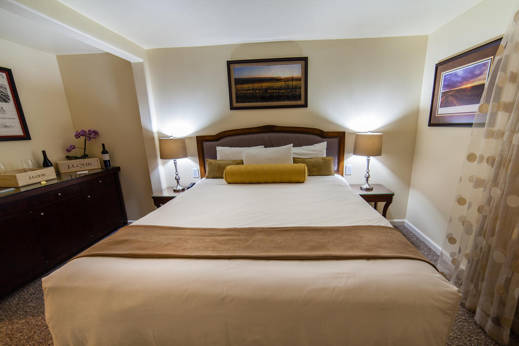The Vendange Carmel Inn & Suites Δωμάτιο φωτογραφία
