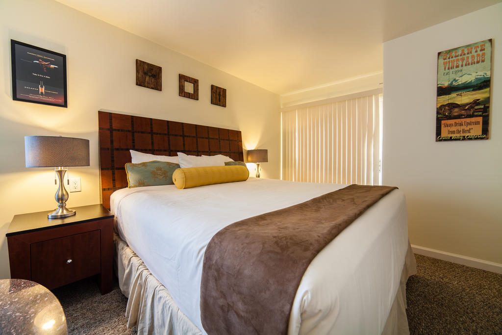 The Vendange Carmel Inn & Suites Δωμάτιο φωτογραφία