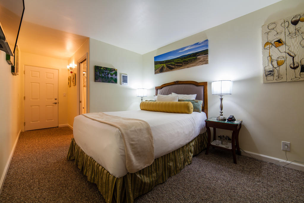 The Vendange Carmel Inn & Suites Δωμάτιο φωτογραφία