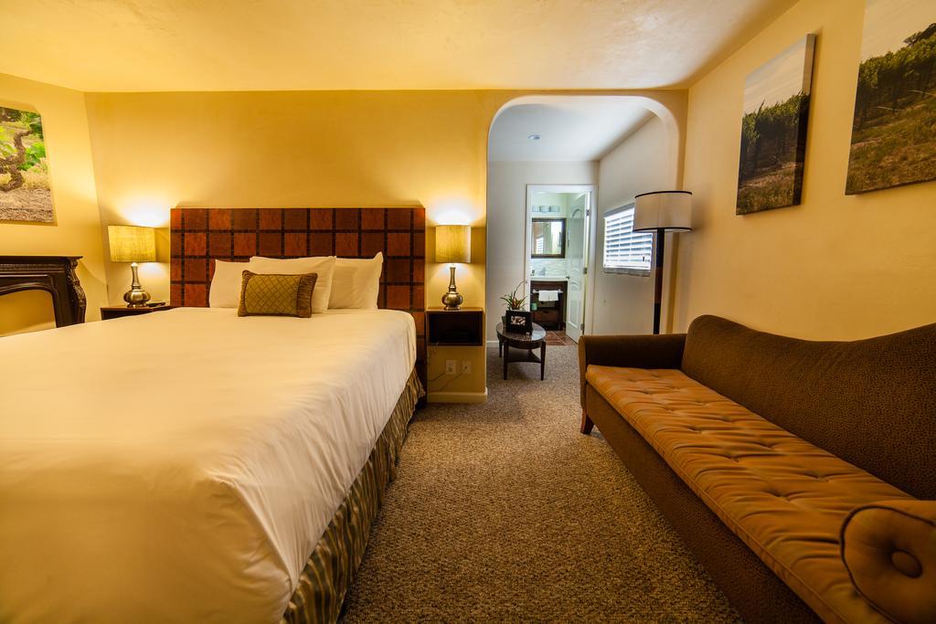 The Vendange Carmel Inn & Suites Δωμάτιο φωτογραφία